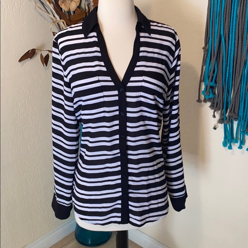 Express button down